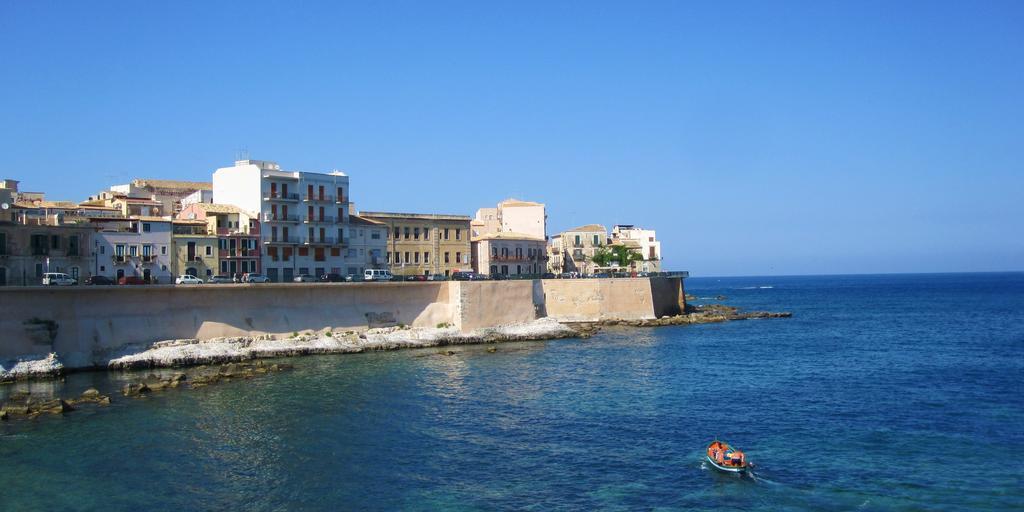 Syrakosia A Ortigia Vila Syracuse Exterior foto