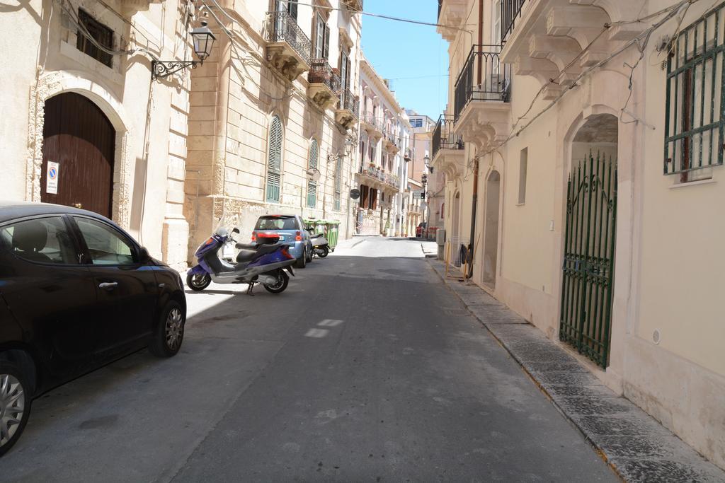 Syrakosia A Ortigia Vila Syracuse Exterior foto