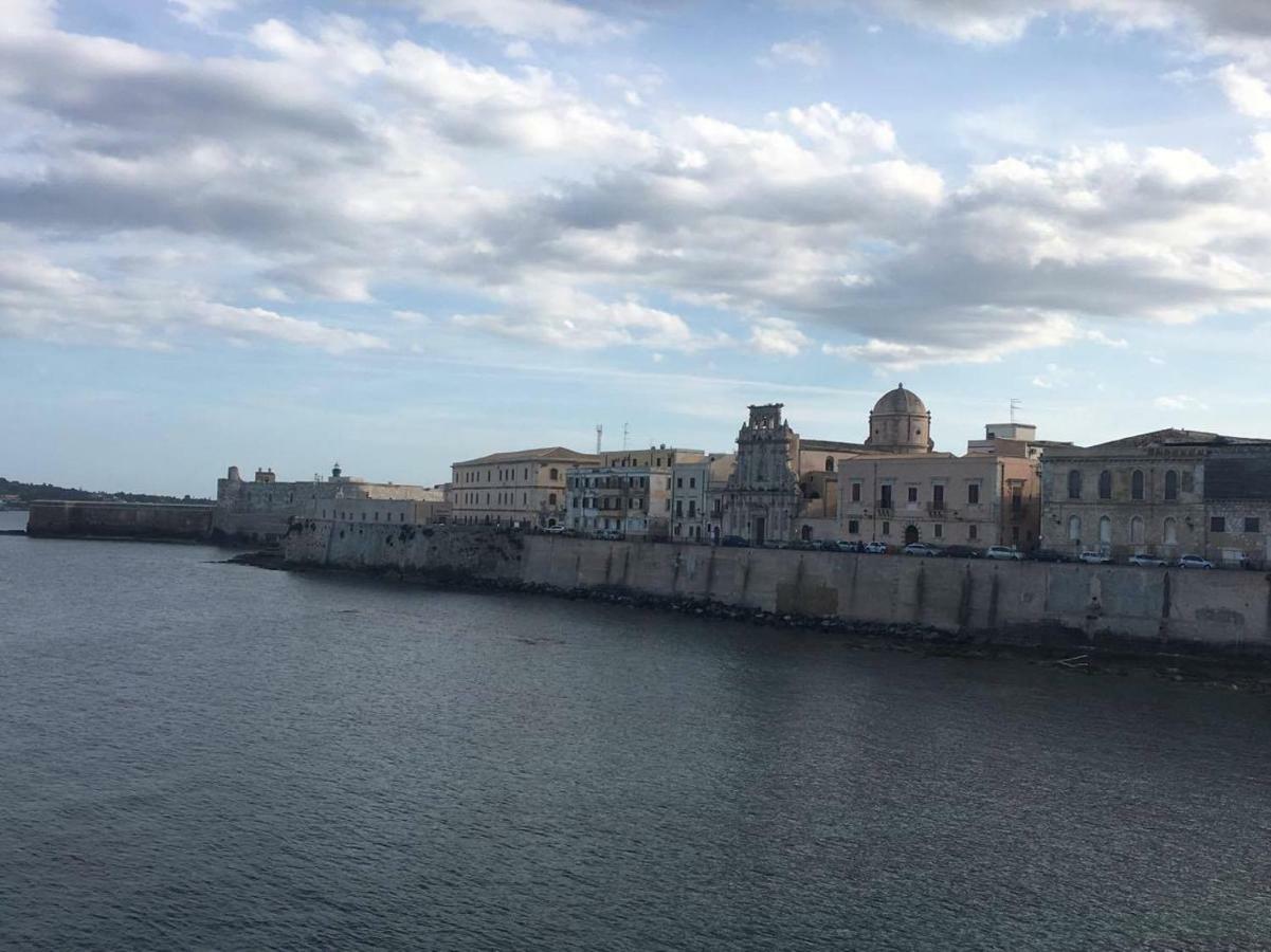 Syrakosia A Ortigia Vila Syracuse Exterior foto